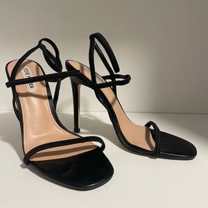 Steve Madden Black Strappy Heels
